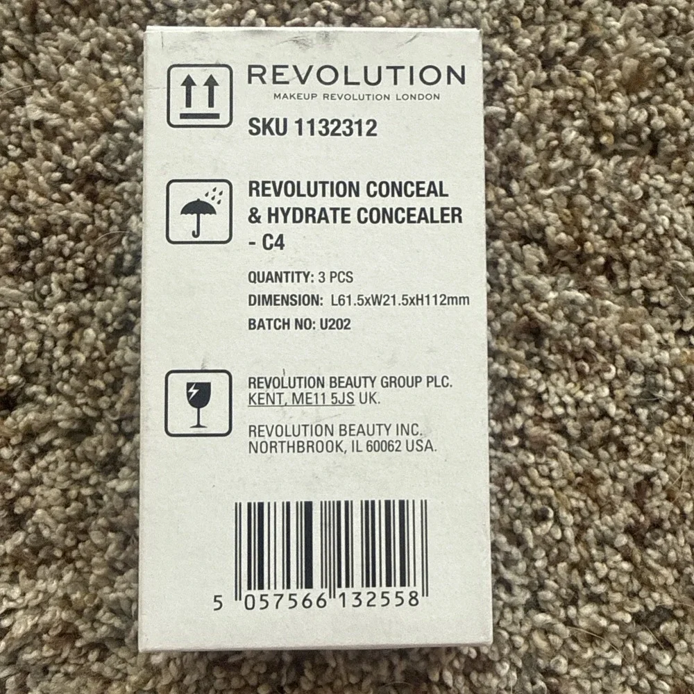 Revlon Revolution Conceal & Hydrate Concealer C4(3 Pack)